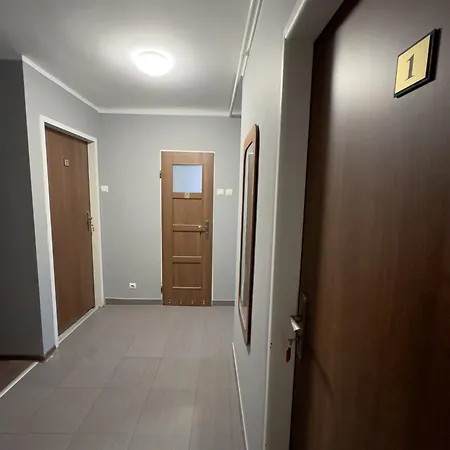 Kwadrat Jalowego 住宿加早餐酒店 *