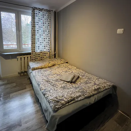 住宿加早餐酒店 Kwadrat Jalowego 热舒夫