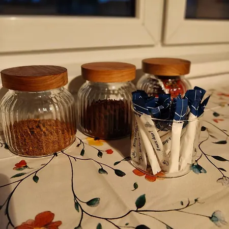 Kwadrat Jalowego Bed and breakfast