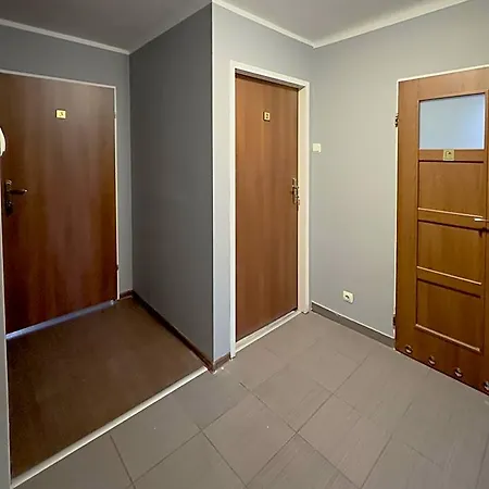 Kwadrat Jalowego B&B
