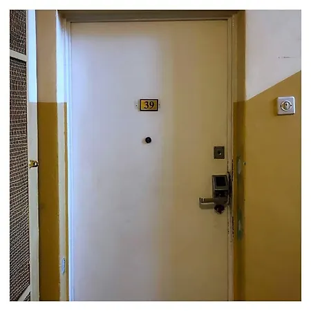 Kwadrat Jalowego Bed & Breakfast