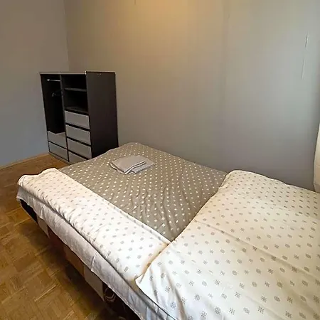 Kwadrat Jalowego Bed & Breakfast *