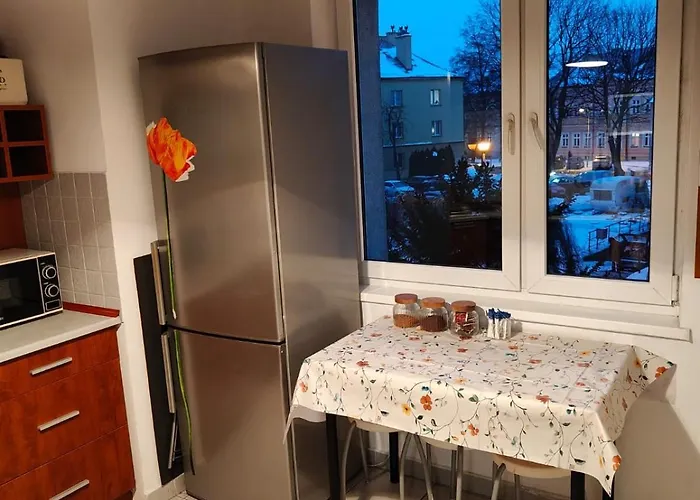 Kwadrat Jałowego Nocleg ze śniadaniem *